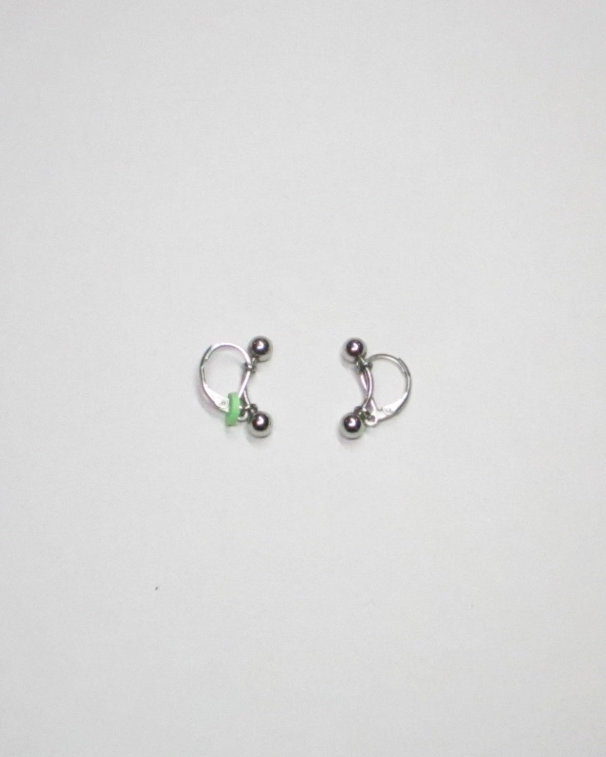 16-BANANA MINI EARRING