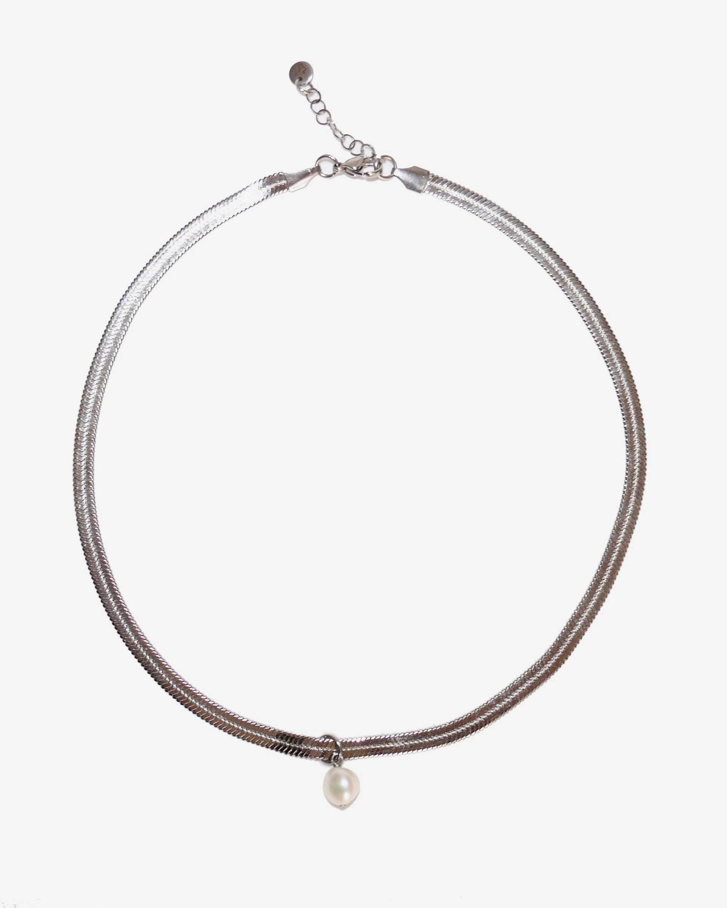core gem necklace pearly simple still