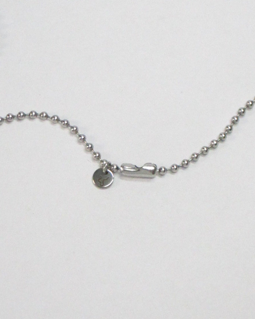 11- PEARLY SWINGING NECKLACE