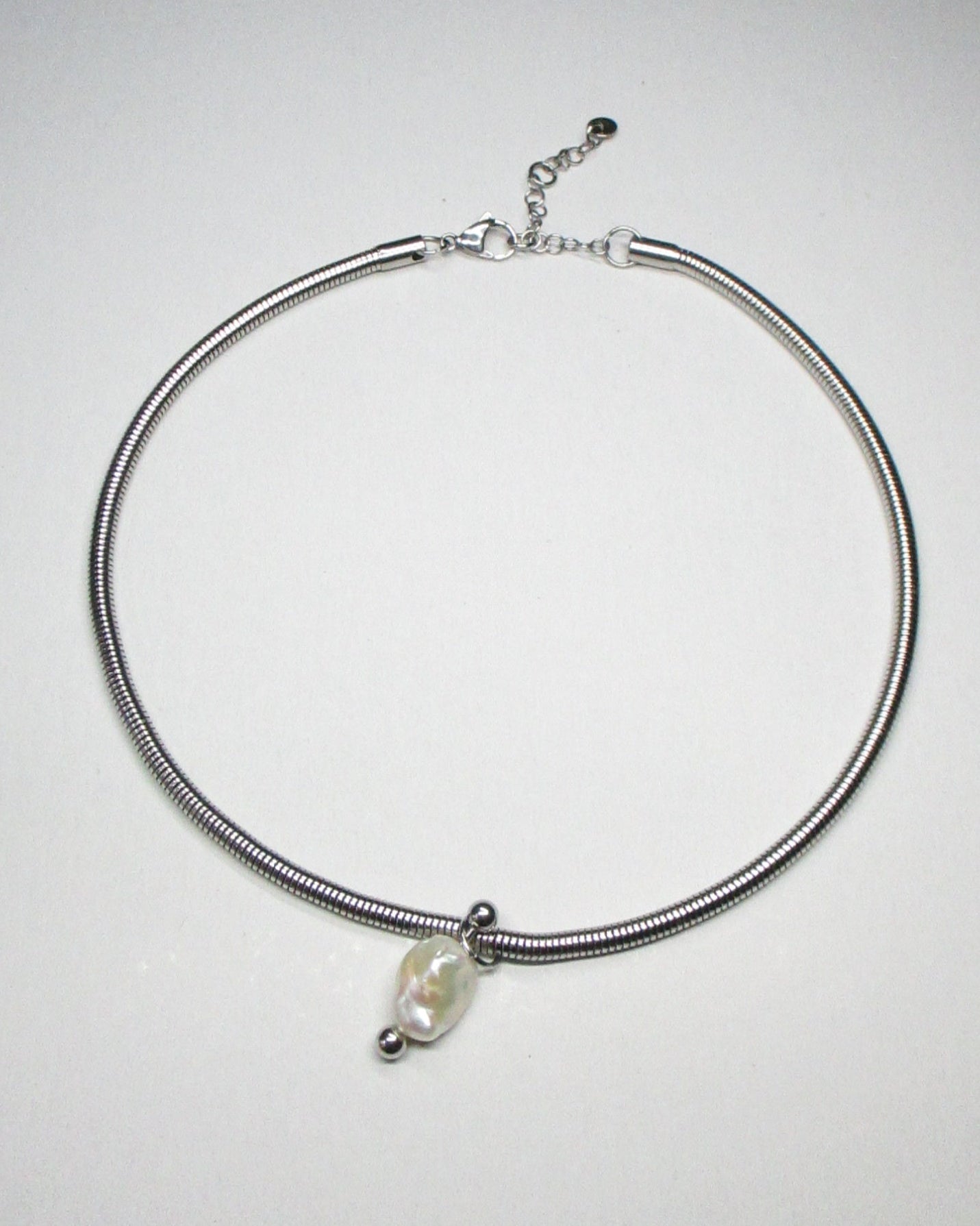 12- PEARLY SNAKE BARBELL NECKLACE