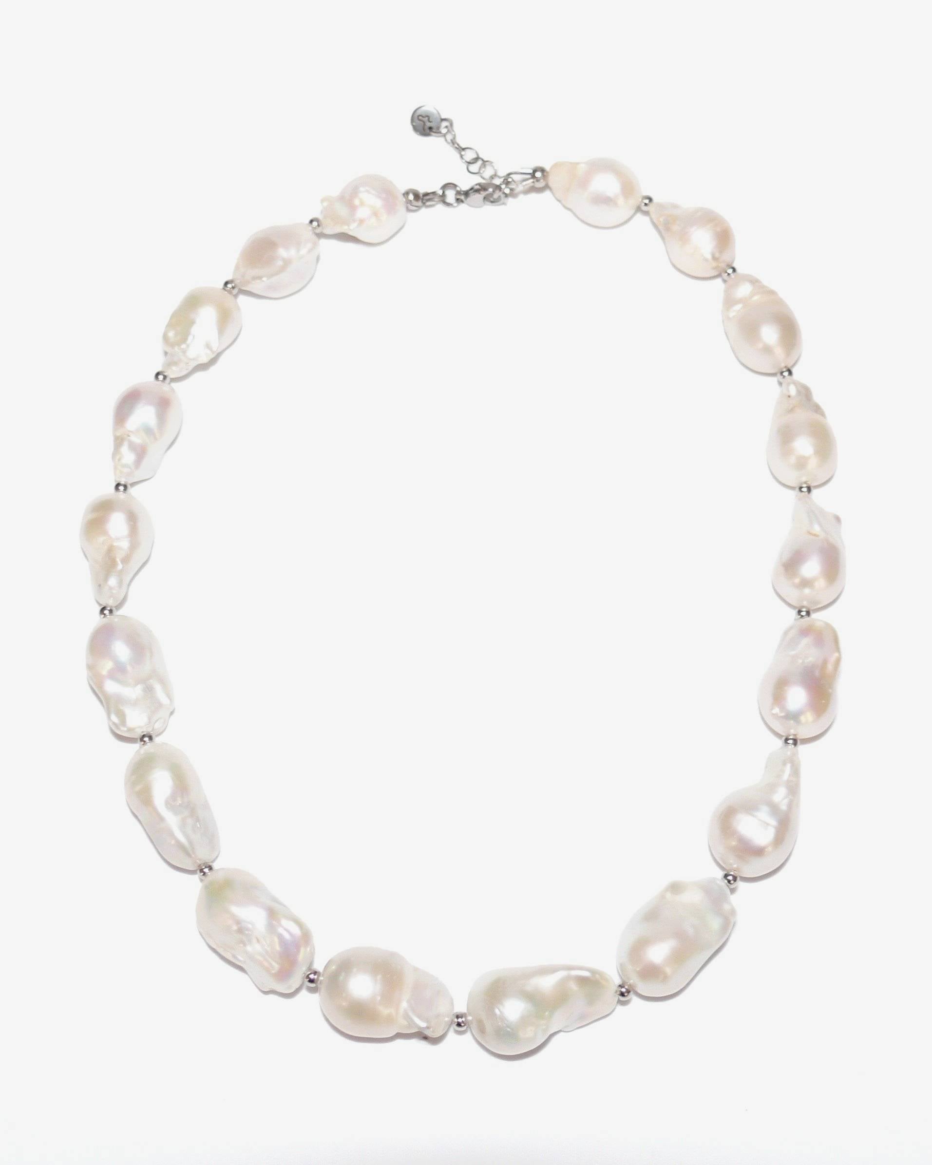 Legacy pearly baroque necklace still