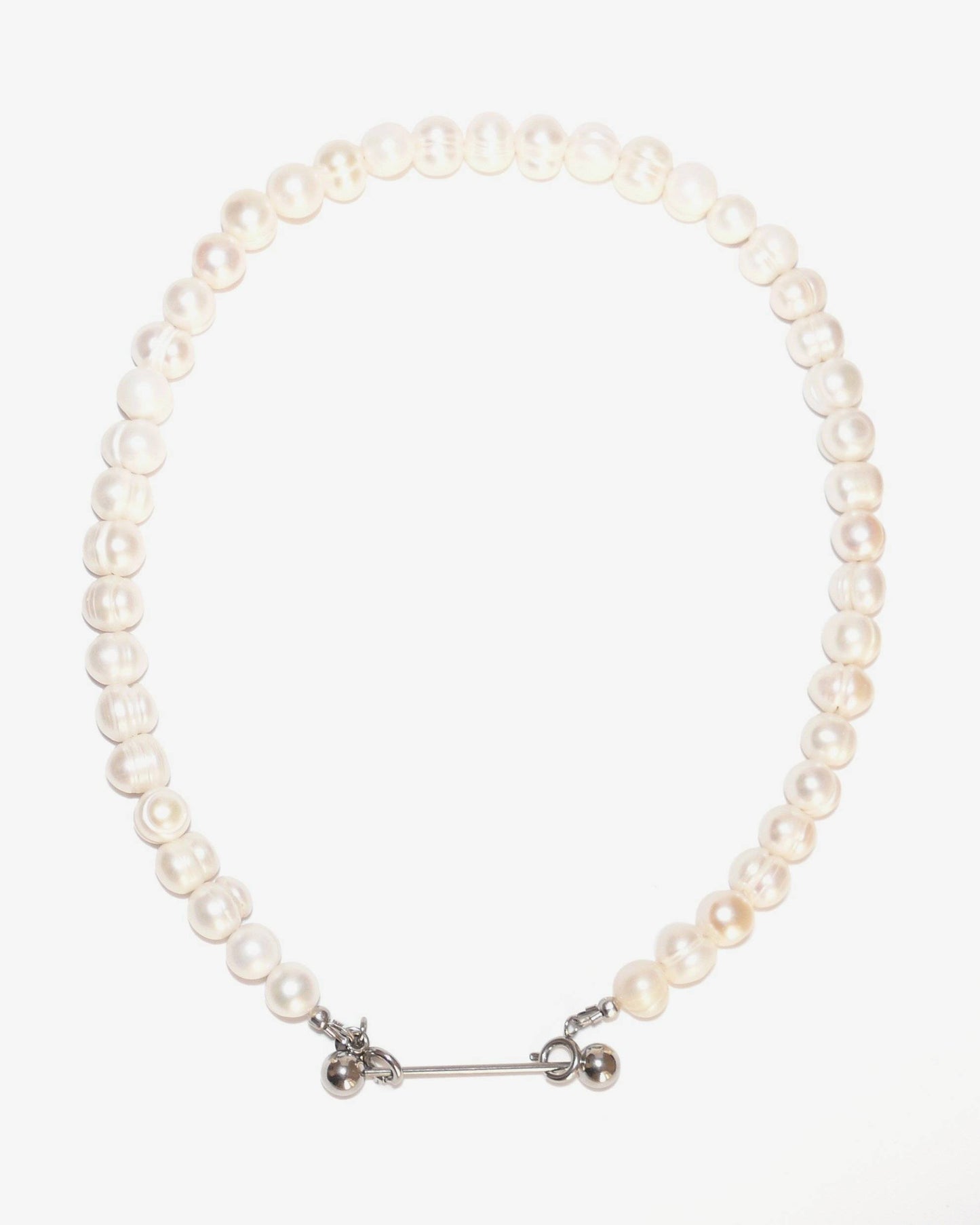 Legacy pearly necklace still