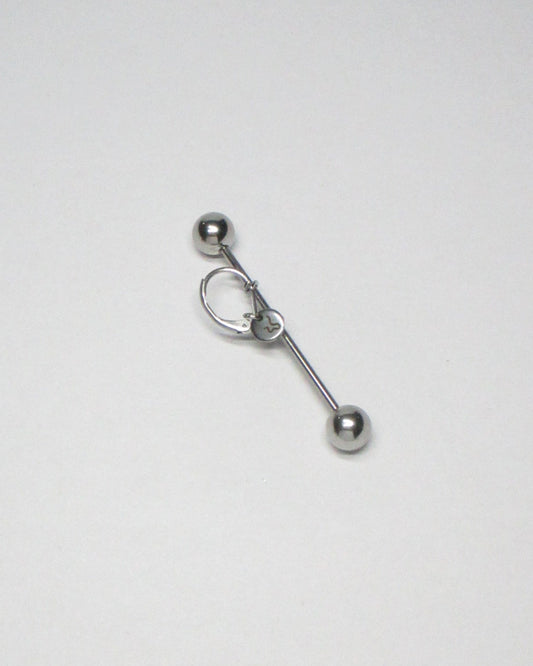 Maxi barbell piercing single earring still portrait