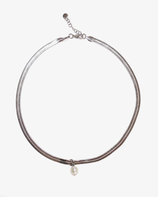 core gem necklace pearly simple still