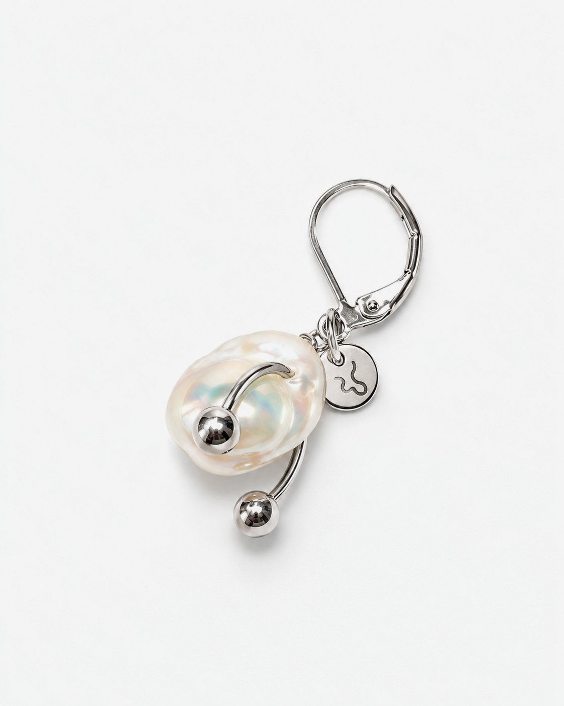 core gem single earring pierced button pearly still detail